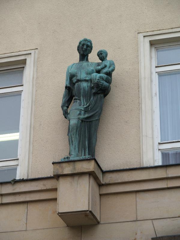 Brno, Czech Republic: Moravske namesti 4: mother with son (1920s?, Josef Kubicek)