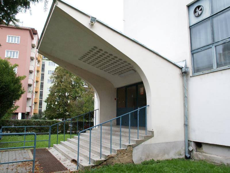 Brno, Czech Republic: Cihlarska, Masarykuv studentsky domov: entrance cover (1929-1930, Bohuslav Fuchs)