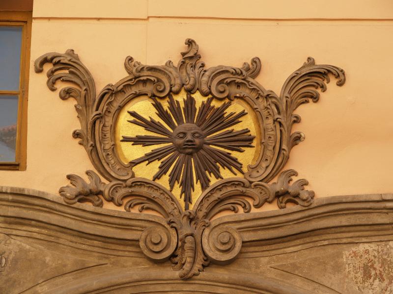 Prague, Czech Republic: Celetna, U cerneho slunce (House at the Black Sun): decoration over door