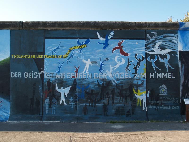 Berlin, Germany: East Side Gallery (Berlin Wall): Der Geist ist wie Spuren der Vogel am Himmel (Thoughts are like Traces of Birds in Heaven) (2009, Ursula Wunsch)