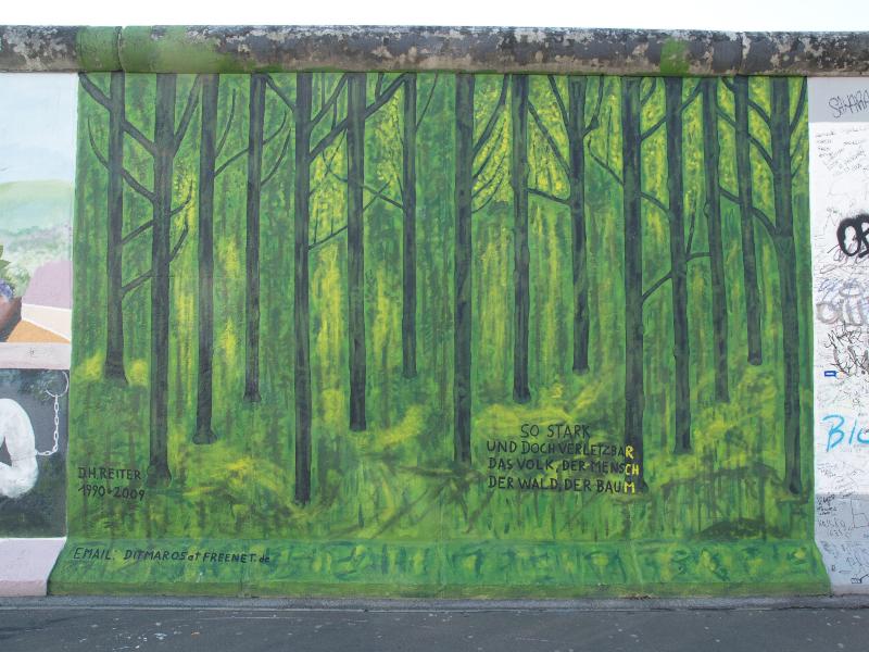 Berlin, Germany: East Side Gallery (Berlin Wall): forest (1990/2009, Ditmar Reiter)