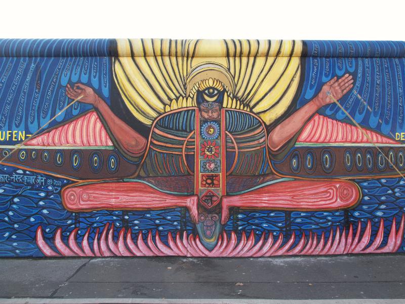 Berlin, Germany: East Side Gallery (Berlin Wall): Die sieben Stufen der Erleuchtung (The Seven Stages of Enlightenment) (1989/2009, Narenda K. Jain)
