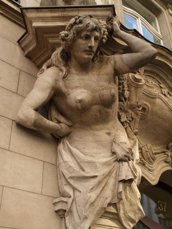 Berlin, Germany: Dorotheenstrasse, Hotel Splendid (formerly): female column support (1904, Gronau and Graul)