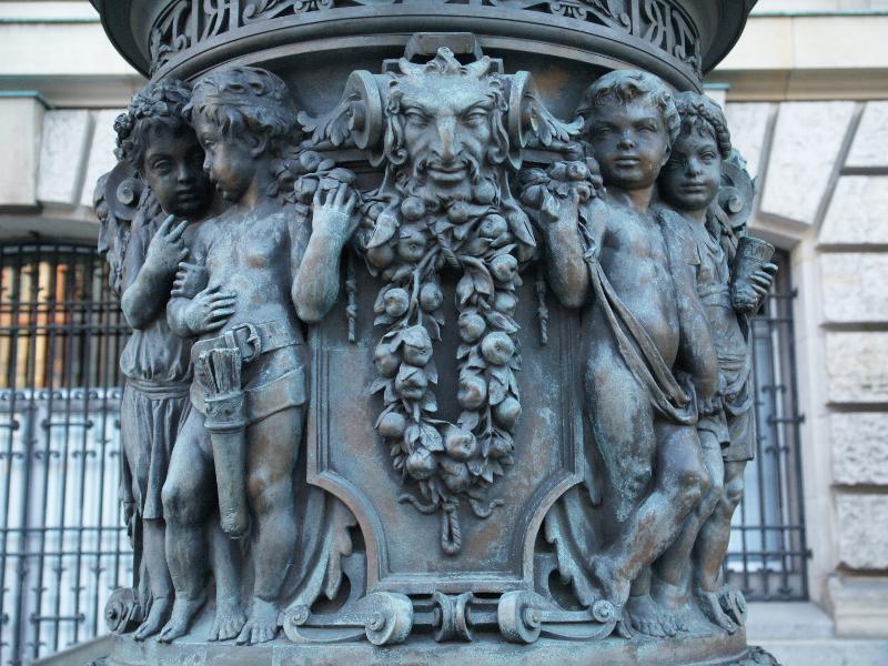 Berlin, Germany: Reichstag: lamp post base