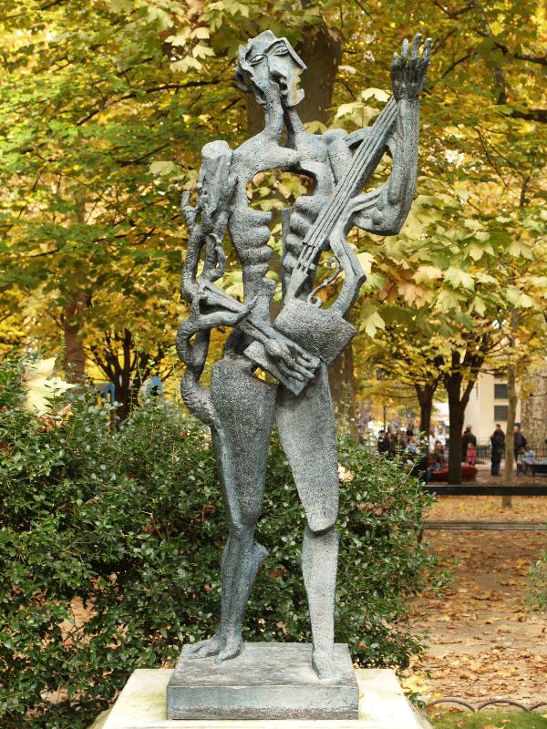 Paris, France: Jardin du Luxembourg: Le poete ou Hommage a Paul Eluard (sculptor Ossip Zadkine)