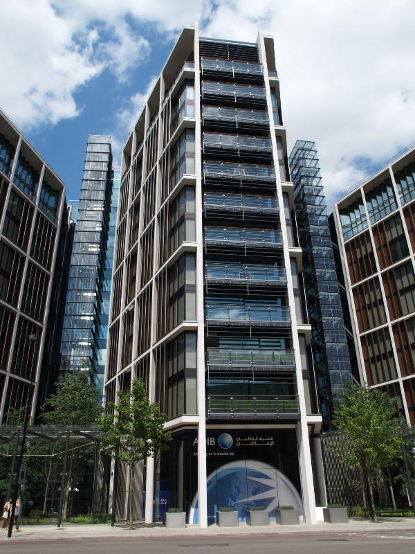 London, England: One Hyde Park: one wing (2007-2011, Rogers Stirk Harbour + Partners)