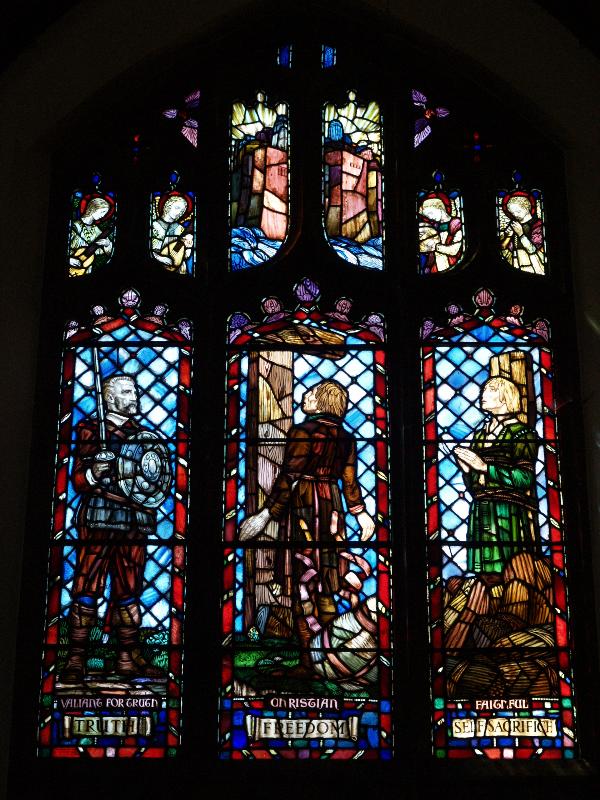Cambridge, England: St Andrew's Street Baptist Church: World War I memorial window (Bunyan Window)