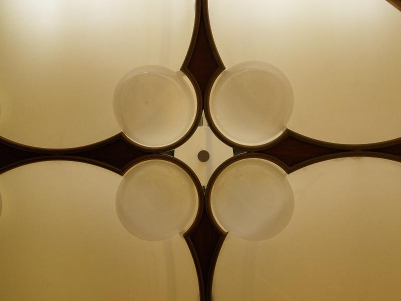 San Francisco, California (CA): Xanadu Gallery (was V.C. Morris Gift Store): lights (1943-1948, Frank Lloyd Wright)