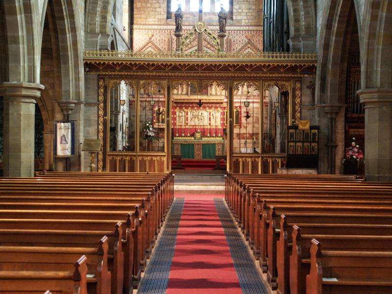 Scarborough, England: St Martin-on-the-Hill: rood screen and chancel (1890-1894, Bodley)