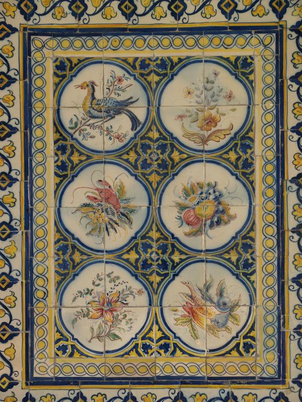 Lisbon, Portugal: Mercado das Coleccoes (Mercado da Ribeira): tiles