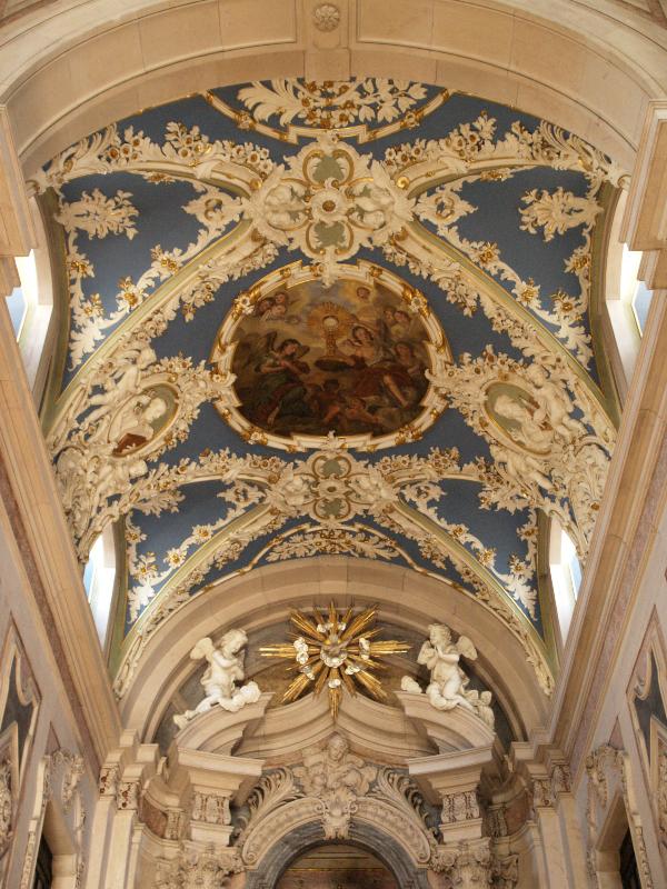 Lisbon, Portugal: Igreja Paroquial de Sao Paulo (Church of Saint Paul): ceiling above altar (attributed to Jeronimo de Andrade)