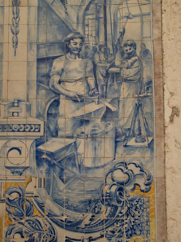 Lisbon, Portugal: Rua Cruzes da Se 15: blacksmith (1918)