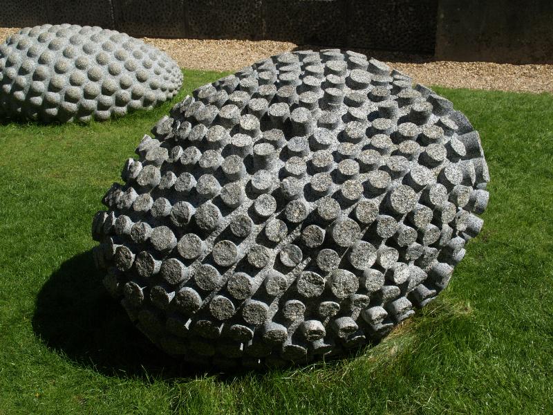 Cambridge, England: Fitzwilliam Museum: Exhalation (2008, Peter Randall-Page)
