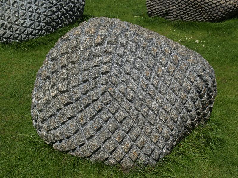 Cambridge, England: Fitzwilliam Museum: Pythagoras Stone (2007, Peter Randall-Page)