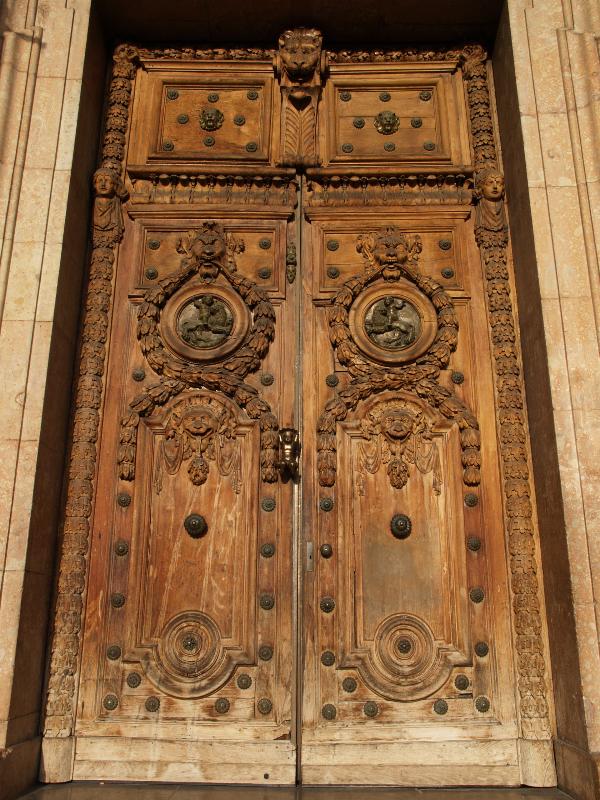 Lyon, France: Hotel de Ville: door (1646-1672, Simon Maupin; restoration 1701-1703, after fire of 1674, Jules Hardouin-Mansart and Robert de Cotte)
