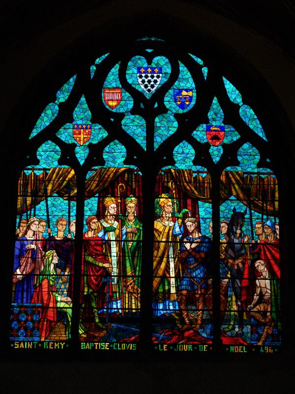Lyon, France: L'Eglise Saint-Bonaventure: Baptism of Clovis by St e/my on Christmas, 496 (1945, artist Louis Charrat, stained glass maker Josephine Lamy-Paille)