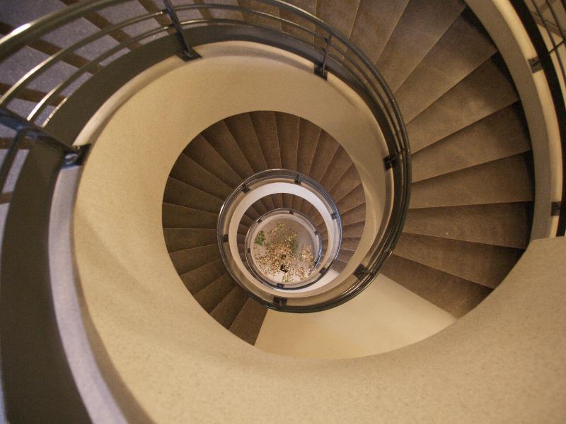 Lyon, France: Avenue Tony Garnier, IBCP (Institute of Biology and Chemistry of Proteins): helical staircase (1991)