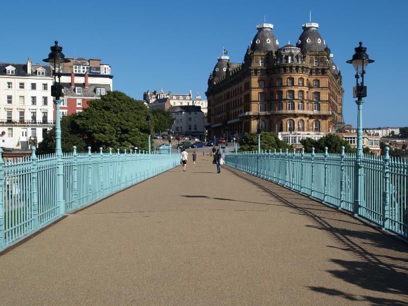 Scarborough, England: Spa Bridge: view along bridge (1826-1827)