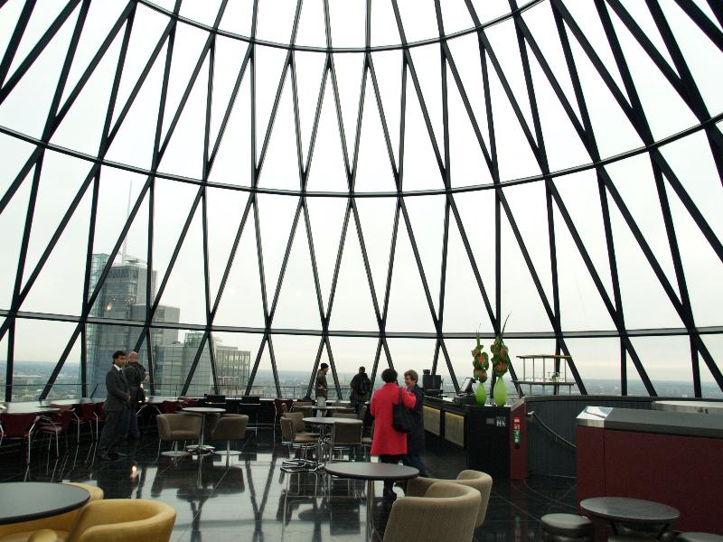 London, England: St Mary Axe, Swiss Re (Gherkin): upper top floor (2001-2004, architect Norman Foster and Partners, engineer Arup)