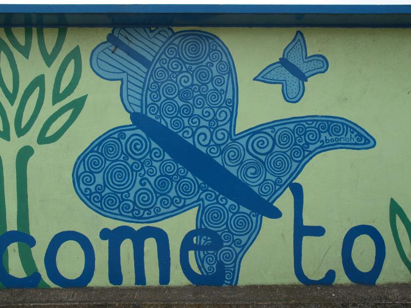 Cambridge, England: Mill Road: railway bridge, butterfly (2006, designed by Gemma Crabtree, painted by The Castle Project, and The Cambridge Youth Foyer)