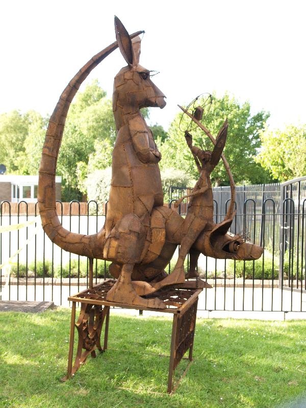 Cambridge, England: Mayfield Primary School: kangaroo and dragon (commemorating 50th anniversary of school, installed June 2013, sculptor Tony Hillier)