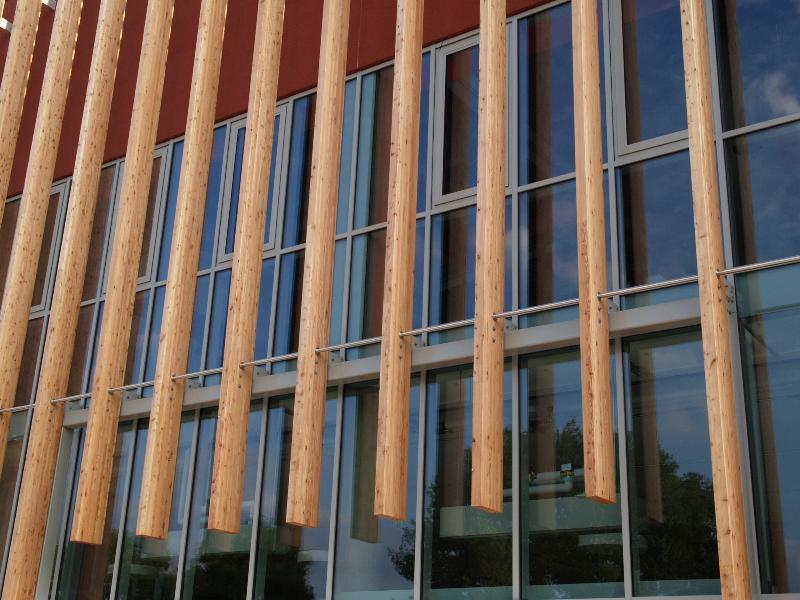 Cambridge, England: Cambridge University Sports Centre: facade detail (2012-2013, Arup Associates)