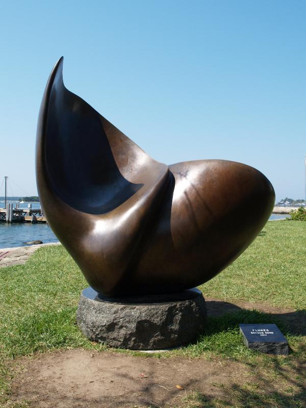 Woods Hole, Massachusetts (MA): Water Street: Flukes (2013, sculptor Gordon Gund)
