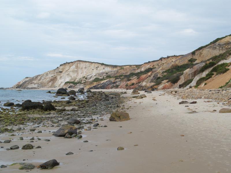 Aquinnah, Massachusetts (MA): Gay Head Cliffs: view along beach