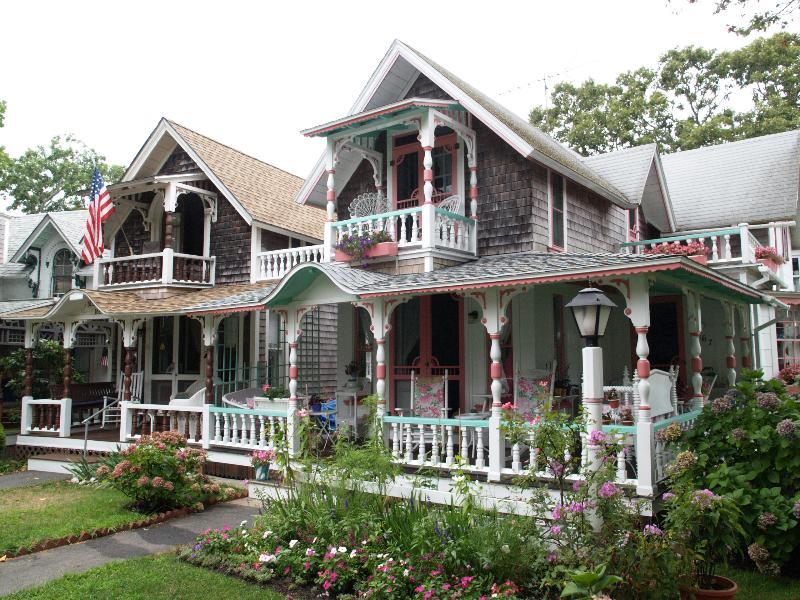 Oak Bluffs, Massachusetts (MA): Martha's Vineyard Camp Meeting Association (Wesleyan Grove): two houses