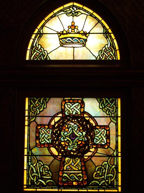 Quogue, New York (NY): Church of the Atonement: Celtic cross and crown (1892, Tiffany Glass and Decorating Company)