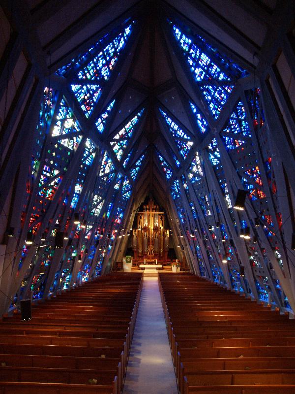 Stamford, Connecticut (CT): First Presbyterian Church (The Fish): interior (1956-1957, architect Wallace K Harrison of Harrison & Abramovitz)