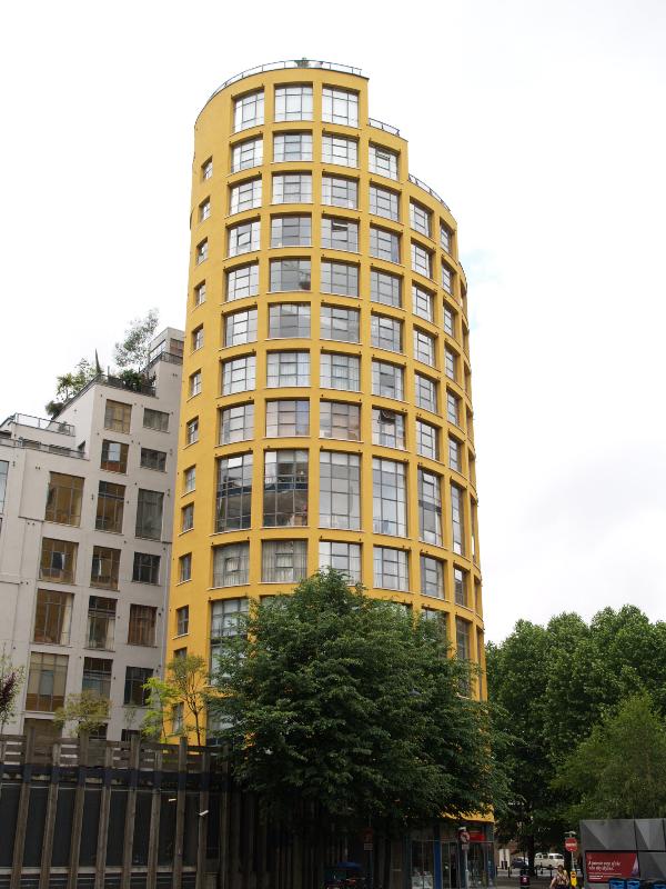 London, England: Bankside Lofts (corner of Holland Street and Hopton Street): view (converted c1995, Piers Gough of CZWG)