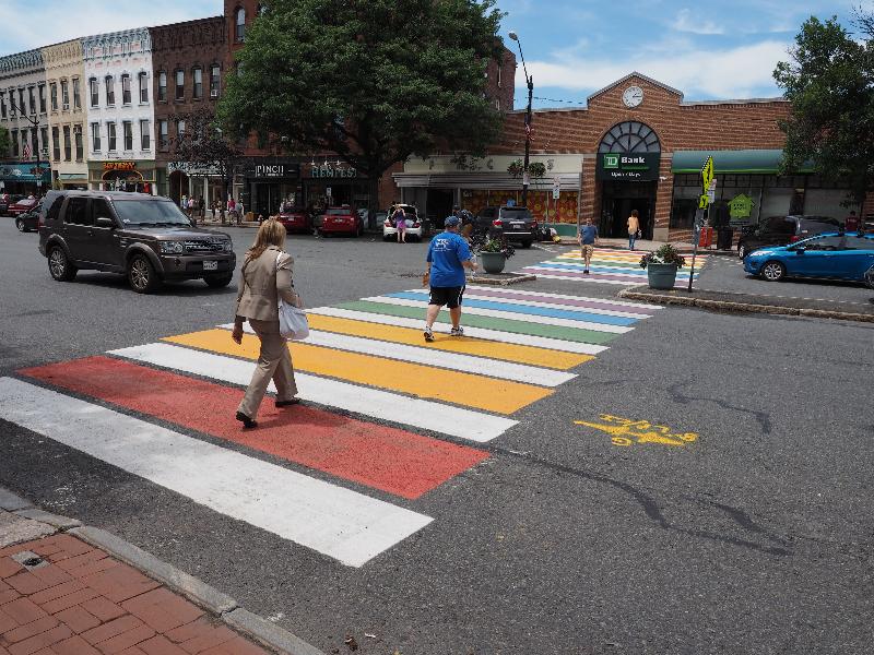 Northampton, Massachusetts (MA): Main Street: rainbow street crossing