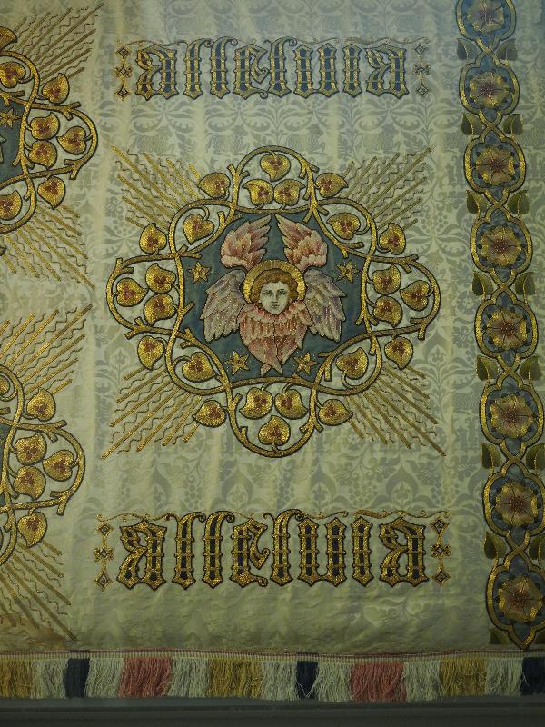 Utica, New York (NY): Grace Church: altar frontal (1915, Sisters of St Margaret, East Grinstead, England)