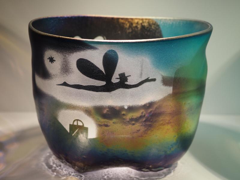 Corning, New York (NY): Corning Museum of Glass: Captivity (1978, Bertil Vallien, Kosta Boda)