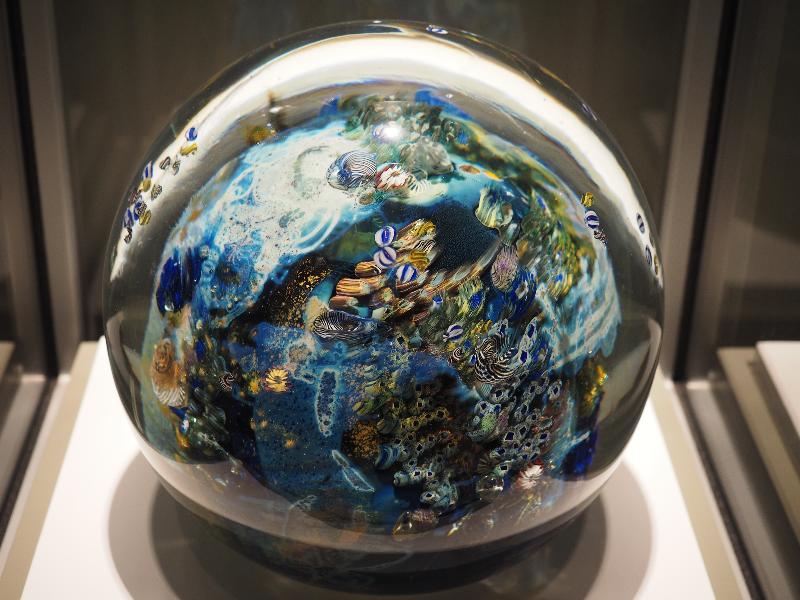 Corning, New York (NY): Corning Museum of Glass: Megaplanet (2006, artist Josh Simpson)