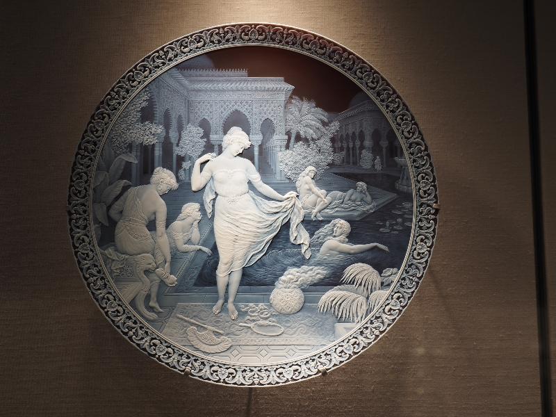Corning, New York (NY): Corning Museum of Glass: Cameo Plaque, Moorish Bathers (1898, George Woodall, Thomas Webb and Sons)