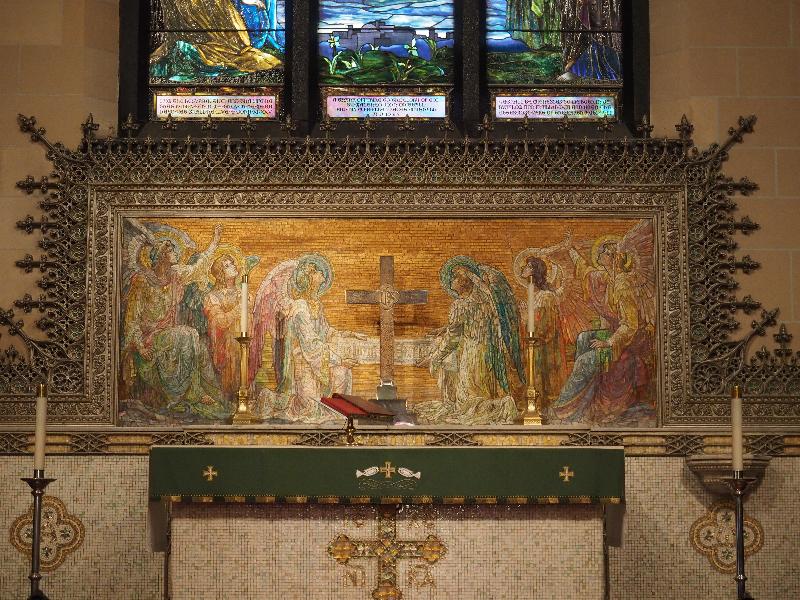Worcester, Massachusetts (MA): St Matthew's Episcopal Church: reredos mosaic (1896, Tiffany Studios)