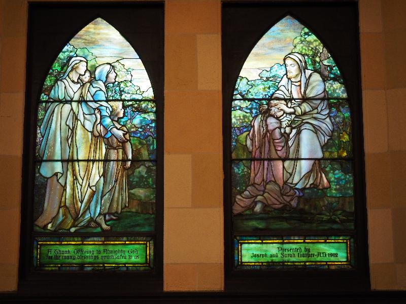 Worcester, Massachusetts (MA): St Matthew's Episcopal Church: Christ Blessing Little Children (1912, Tiffany Studios)