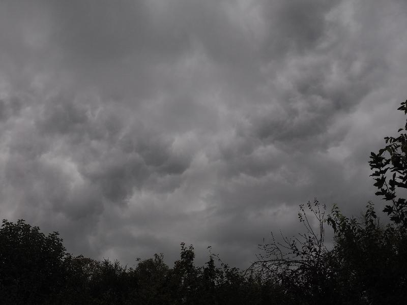 Cambridge, England: Roseford Road: storm clouds
