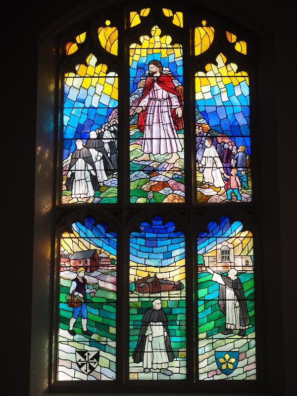 Leicester, England: Holy Cross Priory Church: South Transept Window (2000, by Paul Quail)