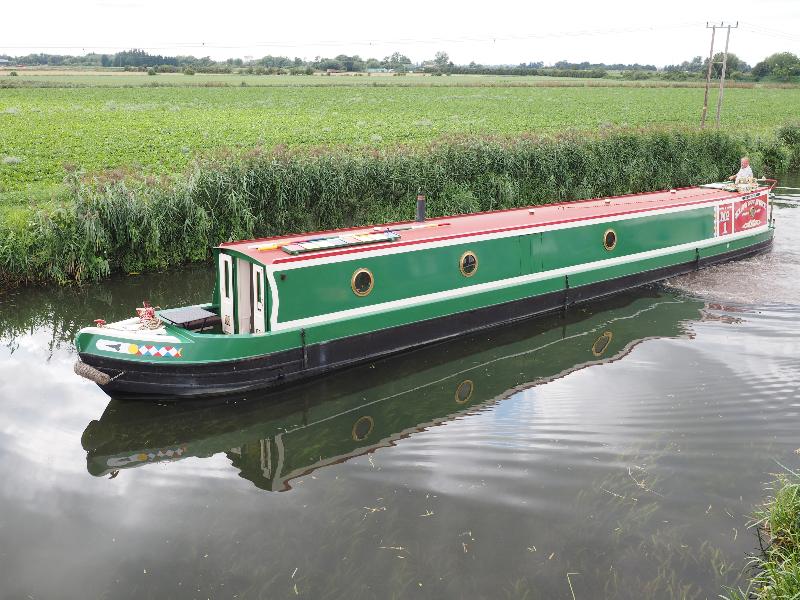 Upware, England: Burwell Lode: houseboat