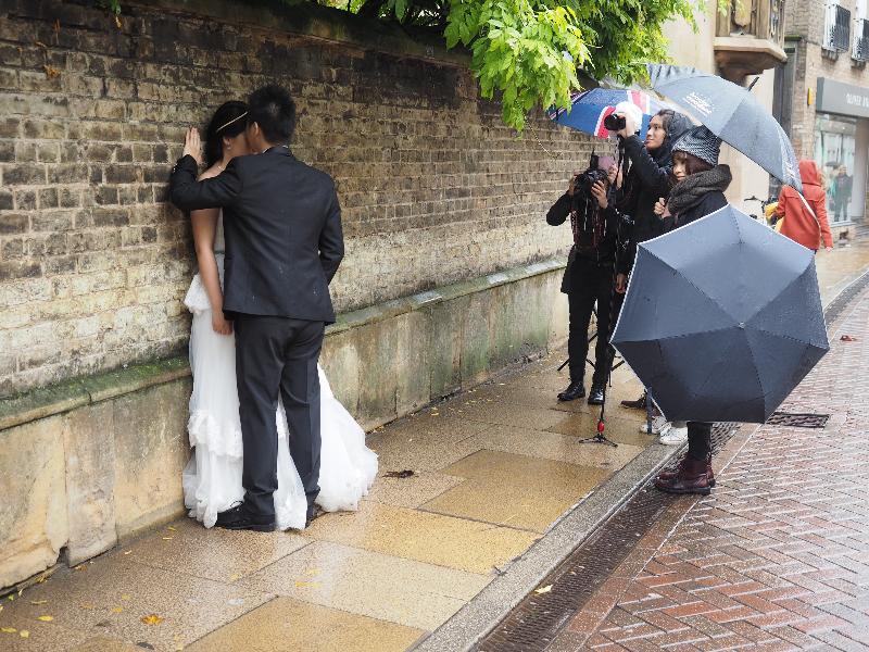 Cambridge, England: Sidney Street: wedding photo Chinese style