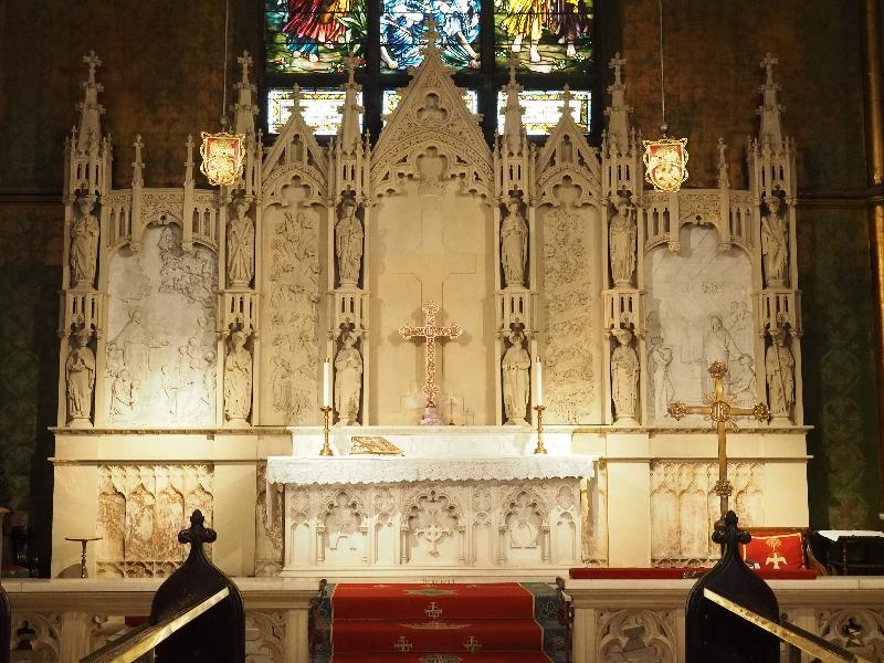 Troy, New York (NY): St John's Episcopal Church: altar and reredos