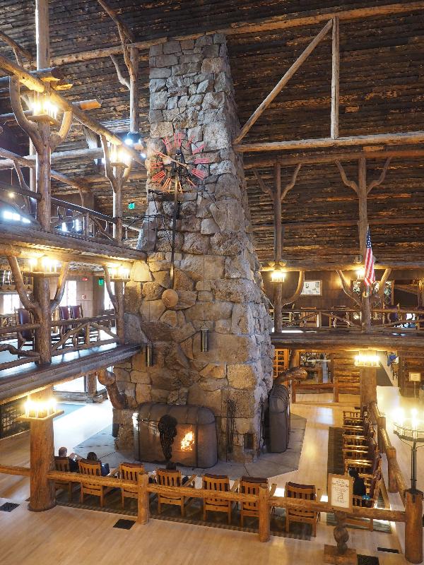 Yellowstone National Park, Wyoming (WY): Old Faithful Inn: fireplace and chimney