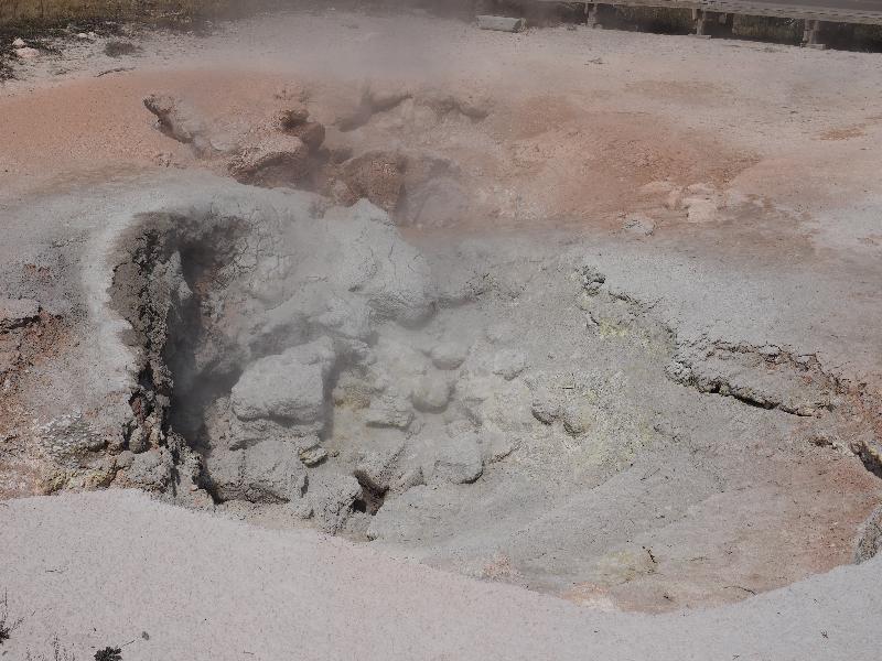 Yellowstone National Park, Wyoming (WY): Fountain Paint Pots trail: Red Spouter