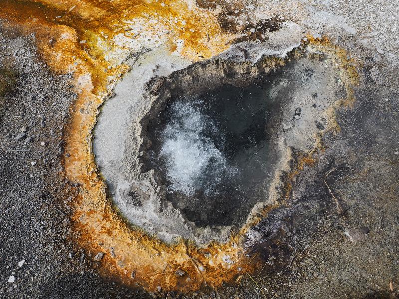 Yellowstone National Park, Wyoming (WY): Upper Geyser Basin: Scissors Spring bubbling