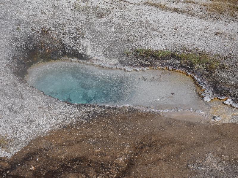 Yellowstone National Park, Wyoming (WY): Upper Geyser Basin: Punch Bowl side spring