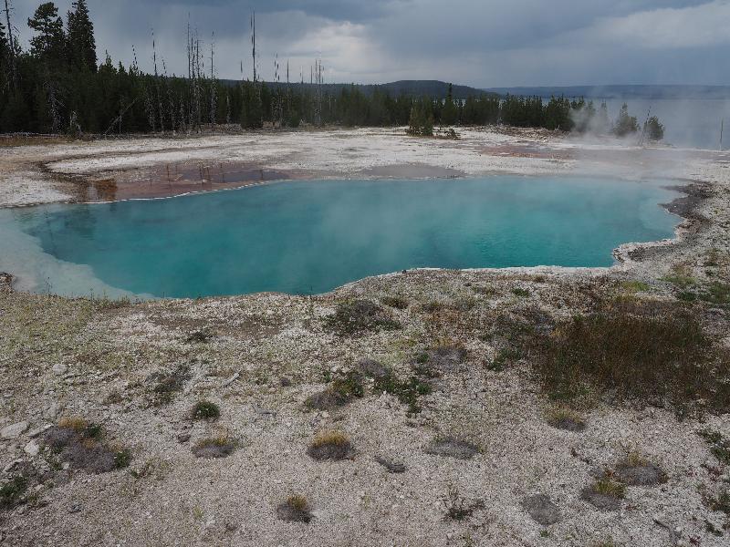Yellowstone National Park, Wyoming (WY): West Thumb Geyser Basin: Abyss Pool