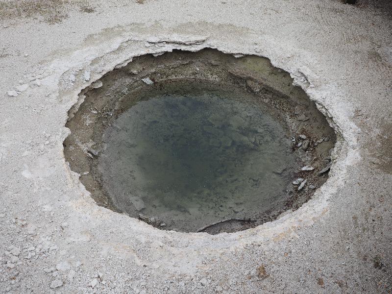 Yellowstone National Park, Wyoming (WY): West Thumb Geyser Basin: WTLGNN075 (Oil Slick) Pool